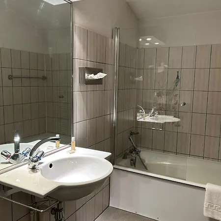 Arbois Bettex Hotel 3*